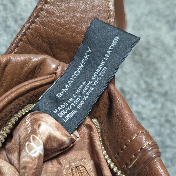 B makowsky genuine leather crossbody - Picture 9 of 10
